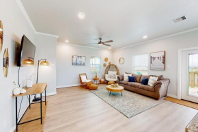 Caisson Modern Beach Cottage